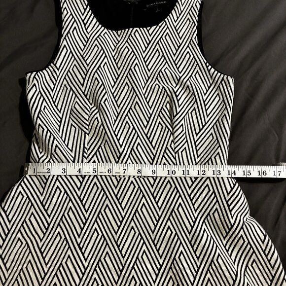 BR Banana Republic Sleeveless Cream & Black Dress Size 2 With Pockets! - Picture 8 of 9